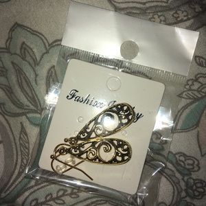 Gold Dangly Earrings